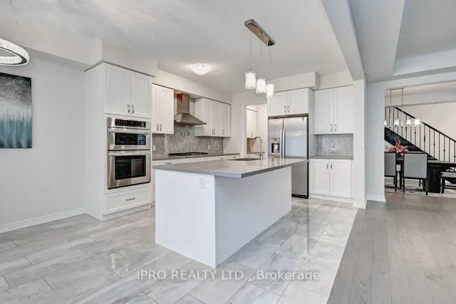 Additional image 18 of 624 Beckview Cres