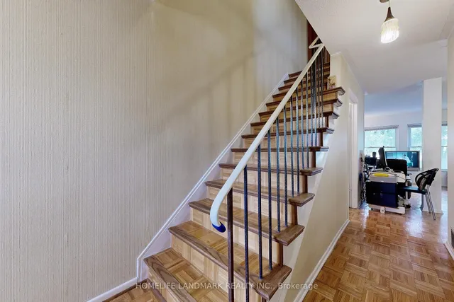 Additional image 19 of 32 L'amoreaux Dr