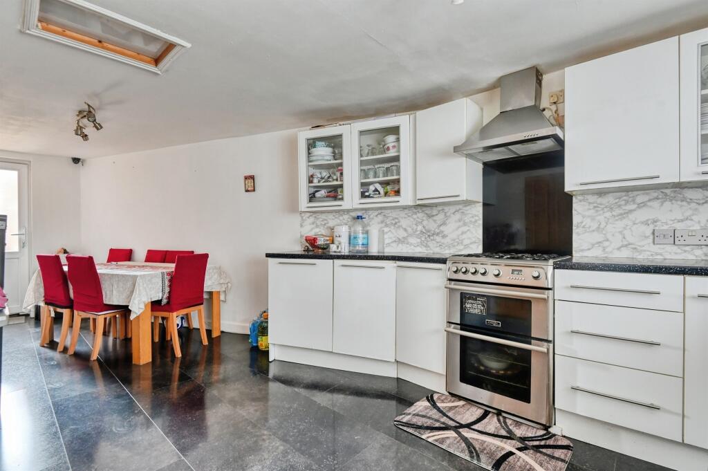 Additional image 4 of Bucklands End Lane, Birmingham