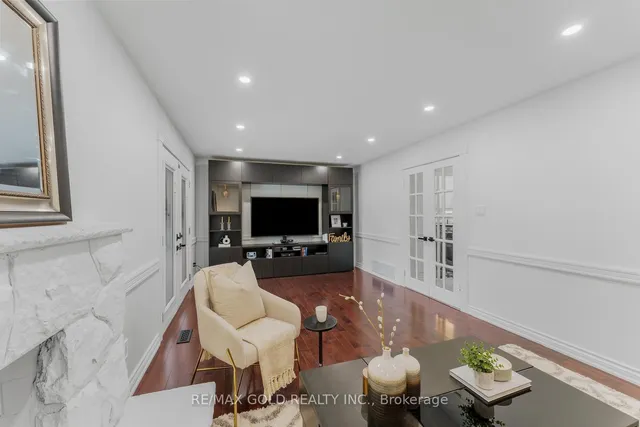 Additional image 19 of 17 Madrid Cres