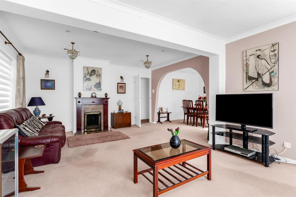 Additional image 4 of Broom Hill, Welwyn