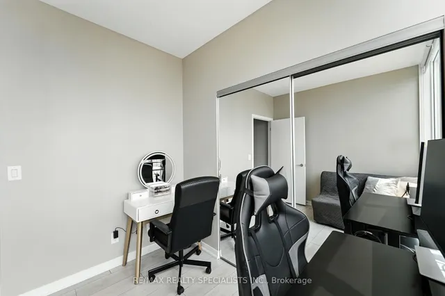 Additional image 14 of 51 East Liberty St Unit 401