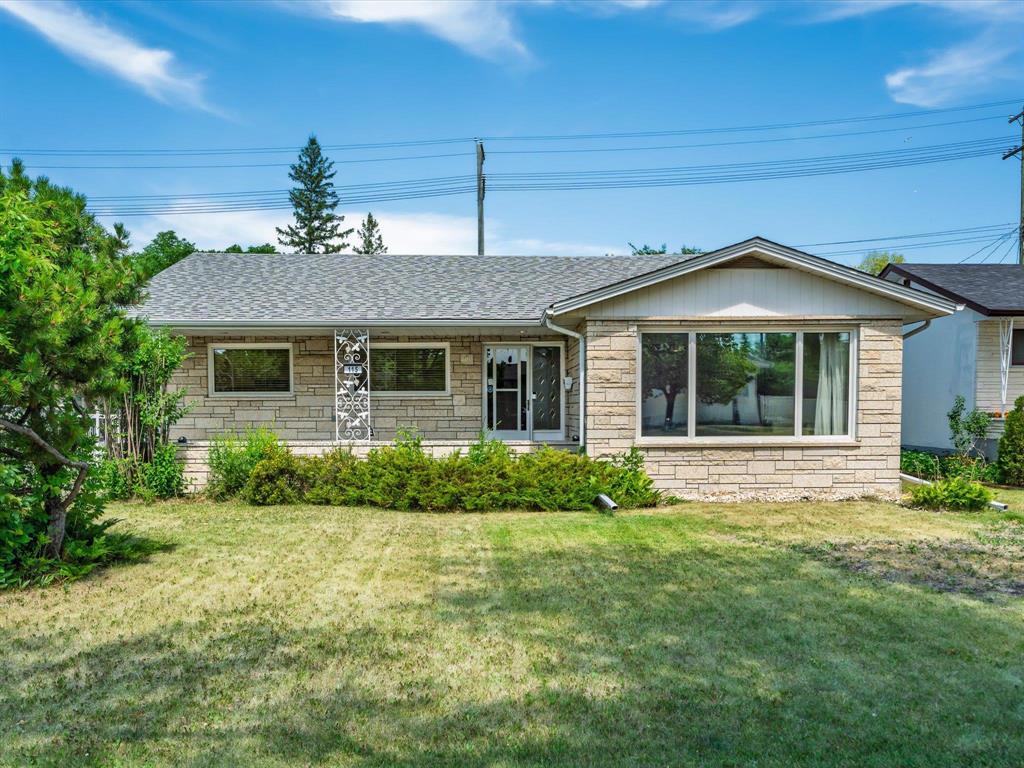 115 Buttercup Avenue|Winnipeg, Manitoba R2V2S6