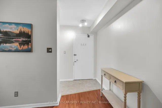 房产图片 13 - 40 Robinson St 单元 208