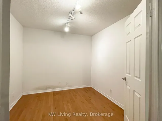 Additional image 11 of 736 Spadina Ave Unit 709