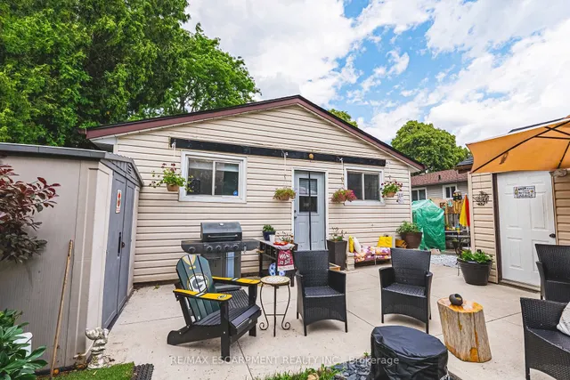 Additional image 32 of 44 Billington Cres