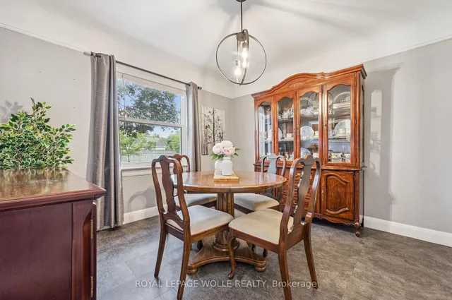 Additional image 8 of 854 Guelph St