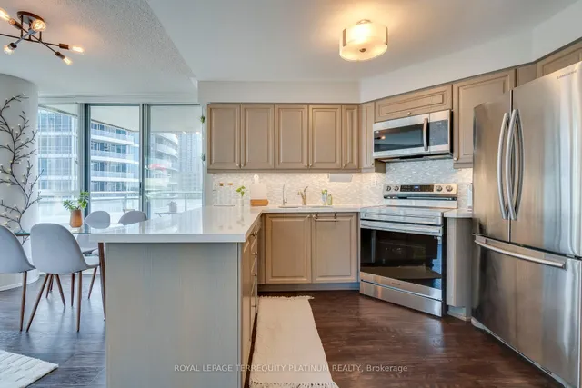 Additional image 12 of 228 Queens Quay Unit 702