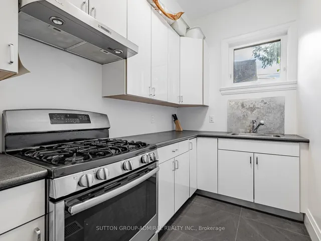 Additional image 9 of 11 Frontenac Ave