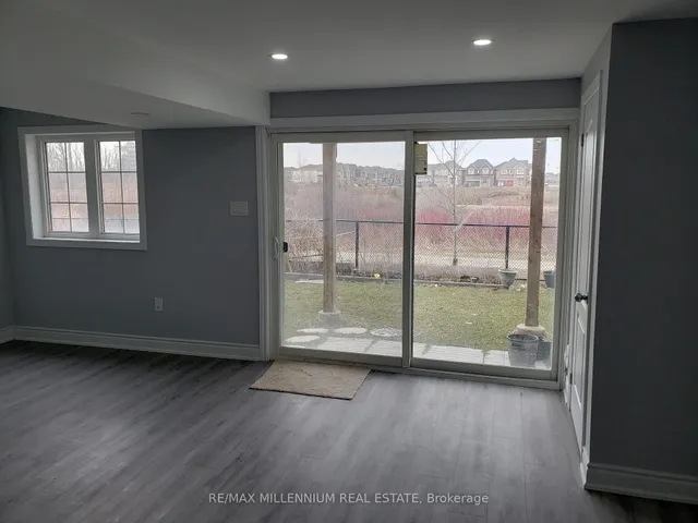 Additional image 5 of 76 Miracle Tr