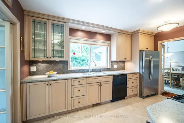 Additional image 9 of 98 Hadley Dr