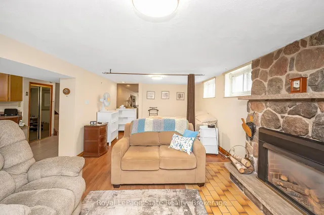 Additional image 33 of 327 East 42nd St