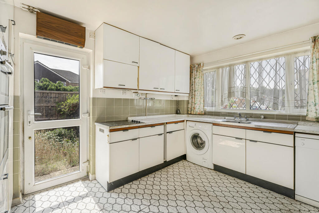 Additional image 7 of The Pastures, Chiswell Green, St Albans, AL2