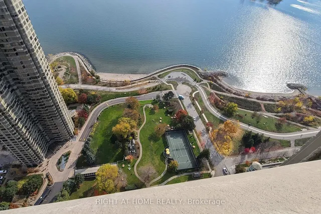 Additional image 16 of 2045 Lake Shore Blvd Unit 507