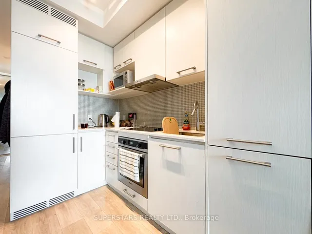 Additional image 3 of 87 Peter St Unit 2005