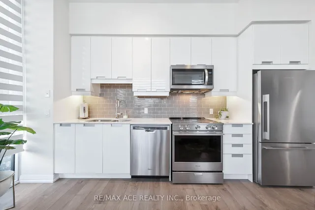 Additional image 18 of 65 Watergarden Dr Unit 101