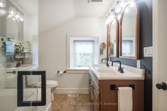 Additional image 29 of 10761 Guelph Line