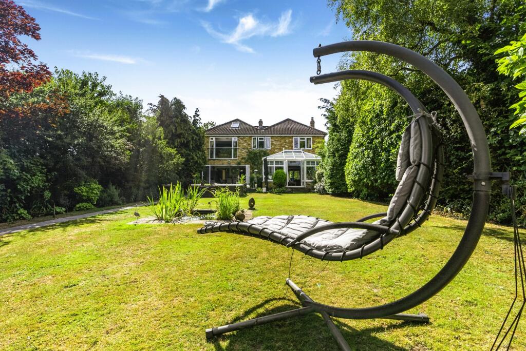 Additional image 3 of Pickford Road, Markyate, St. Albans, Hertfordshire, AL3