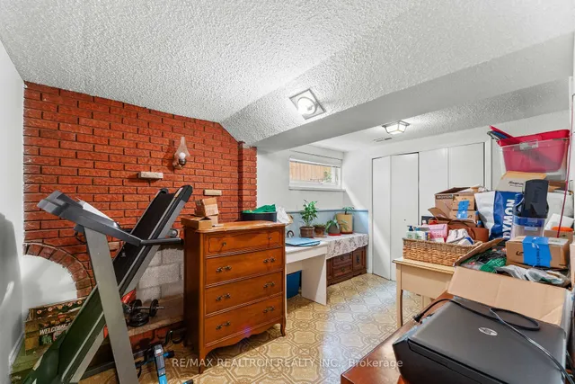 Additional image 28 of 4 Peacham Cres