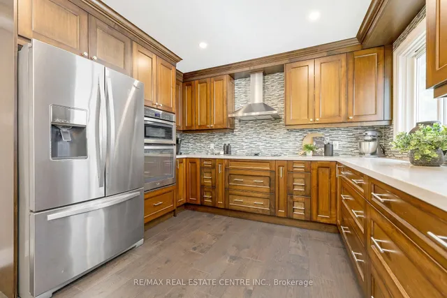 Additional image 10 of 292 Randall Cres