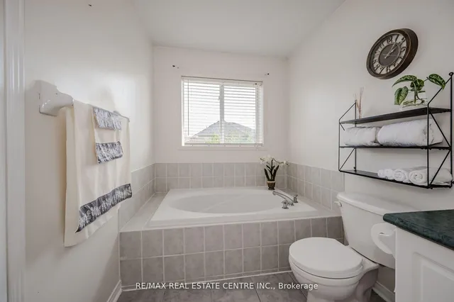 Additional image 6 of 620 Rossellini Dr