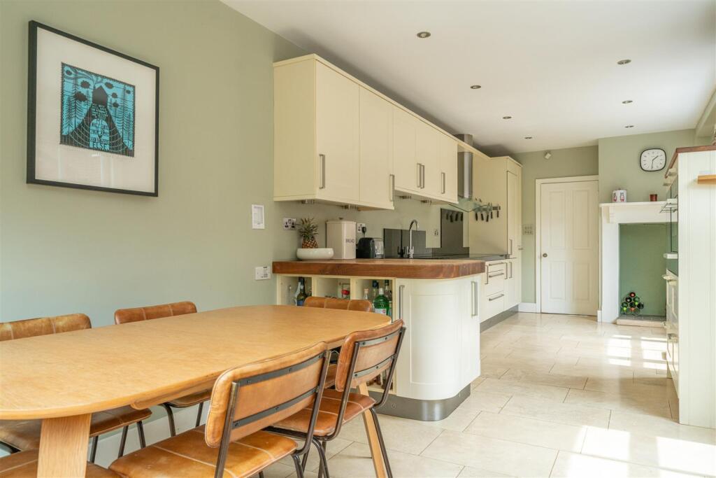 Additional image 35 of Blenheim Road, St. Albans