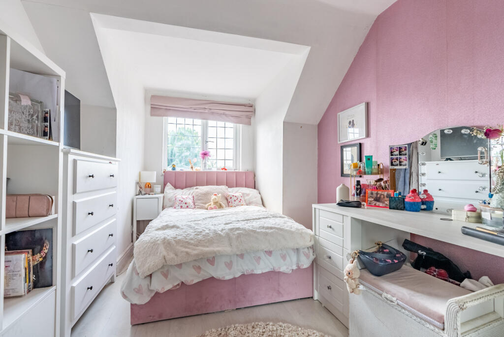 Additional image 16 of Westfields, St. Albans, Hertfordshire, AL3