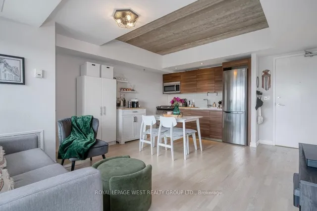 Additional image 25 of 51 Lady Bank Rd Unit 301