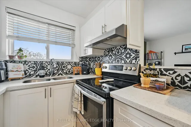 Additional image 13 of 2373 King St Unit 43