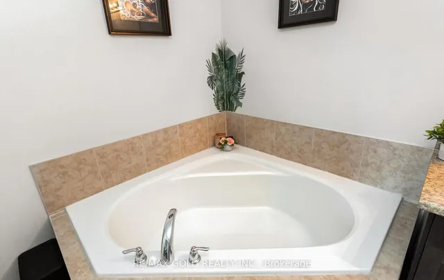 Additional image 37 of 43 Waterbridge St