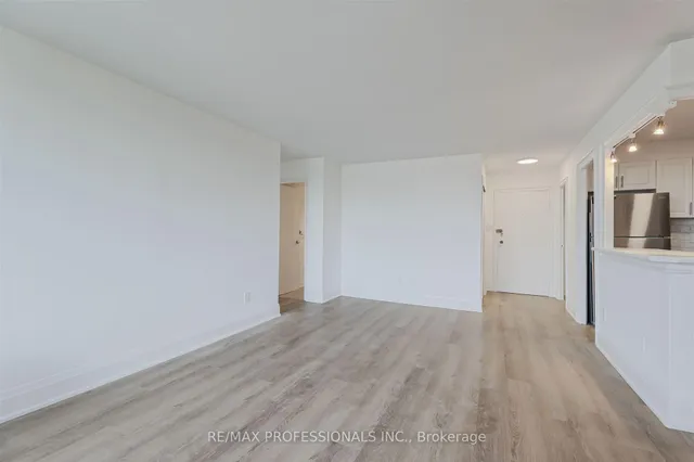 Additional image 13 of 11 Neilson Dr Unit 502