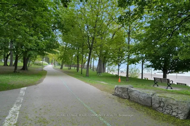 Additional image 49 of 23 Fernwood Park Ave