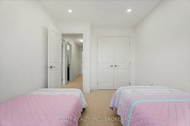 Additional image 20 of 26 Dulgaren St