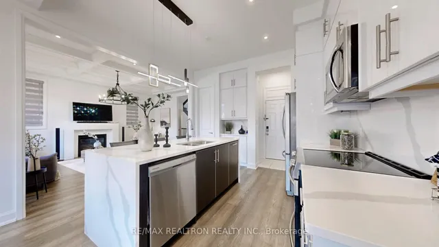 Additional image 15 of 1444 Varelas Passage