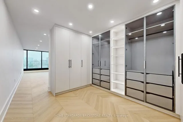 Additional image 22 of 110 Bloor St Unit 1009