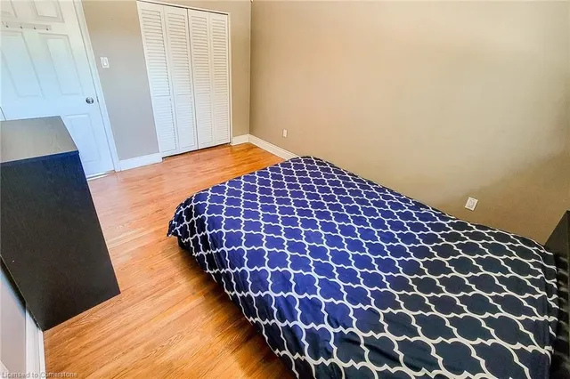 Additional image 29 of 35 Cloke Crt