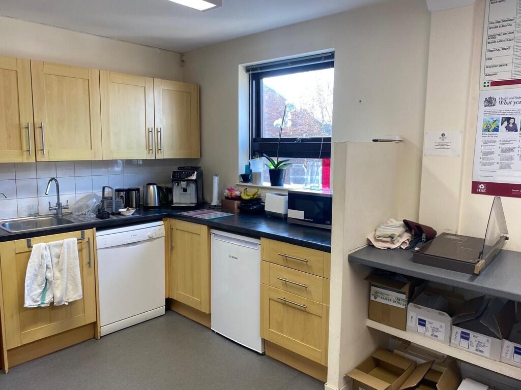 Additional image 4 of First Floor Alban Row, 27-31 Verulam Road, St. Albans, Hertfordshire, AL3