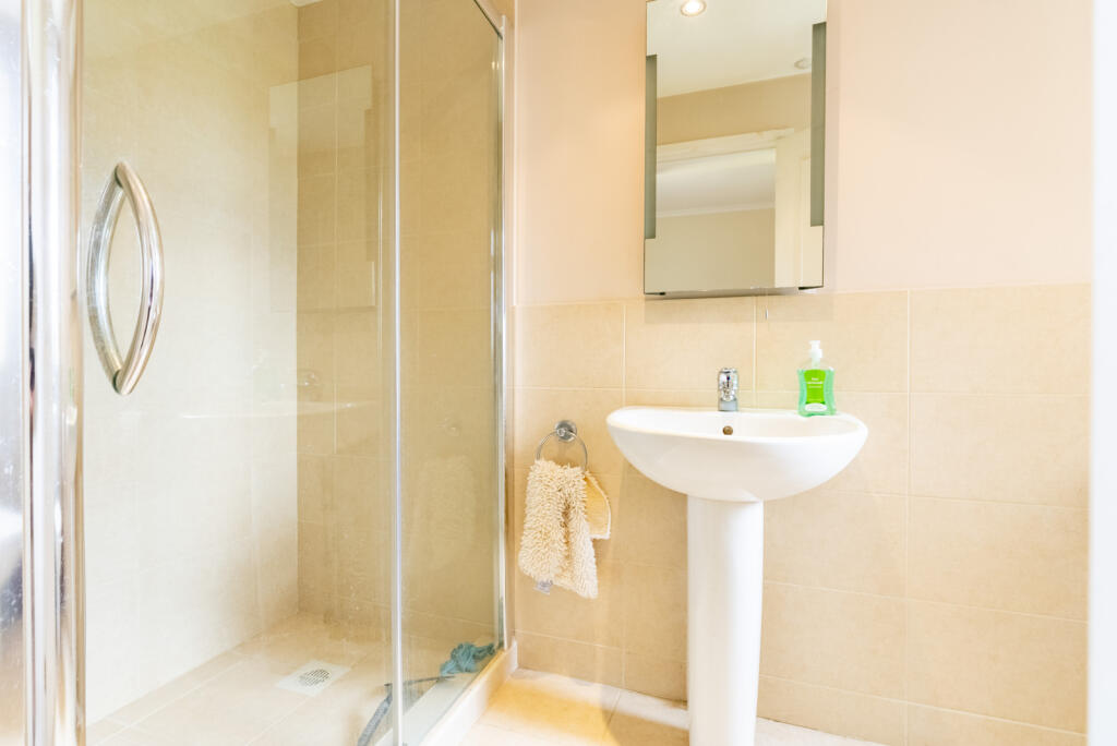 Additional image 8 of Barton Close, Harpenden, St Albans, AL5