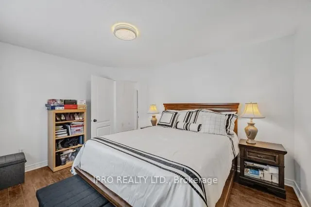 Additional image 26 of 792 Ledbury Cres