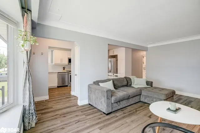 Additional image 3 of 42 Terrace Dr