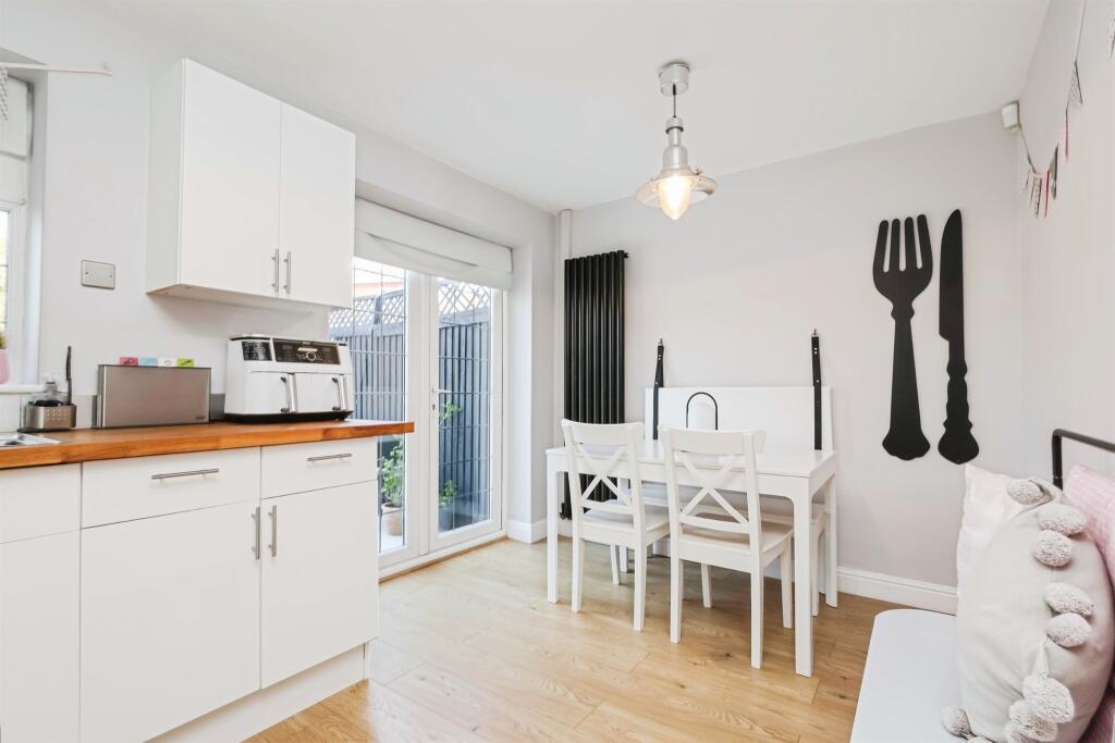 Additional image 8 of Foxglove Crescent, Birmingham