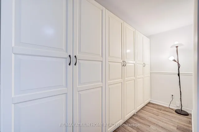 Additional image 28 of 293 Poyntz Ave