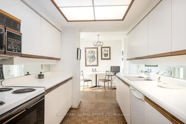 Additional image 19 of 278 Bloor St Unit 1501