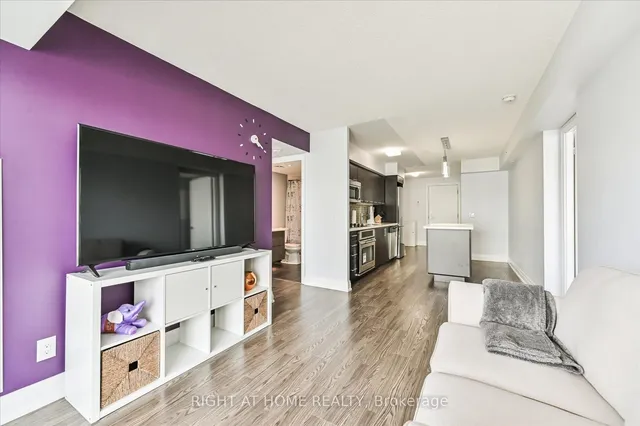 Additional image 9 of 565 Wilson Ave Unit W1001