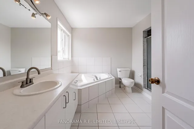 Additional image 22 of 31 Berries Dr