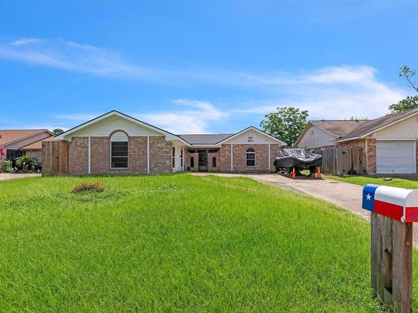 8822 Bisley Ln, Houston, TX 77088