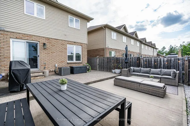 房产图片 31 - 356 Pinehill Dr