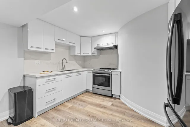 Additional image 43 of 6 Islington Dr