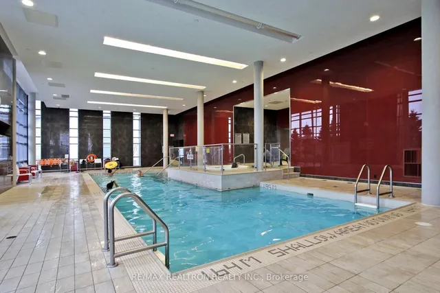 Additional image 21 of 125 Village Green Sq Unit 911