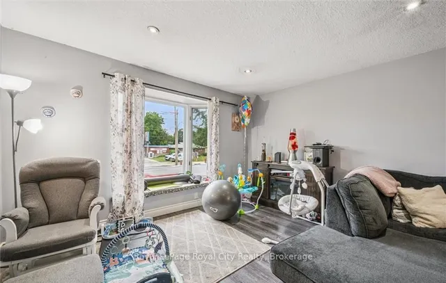 Additional image 6 of 1236 Ottawa St